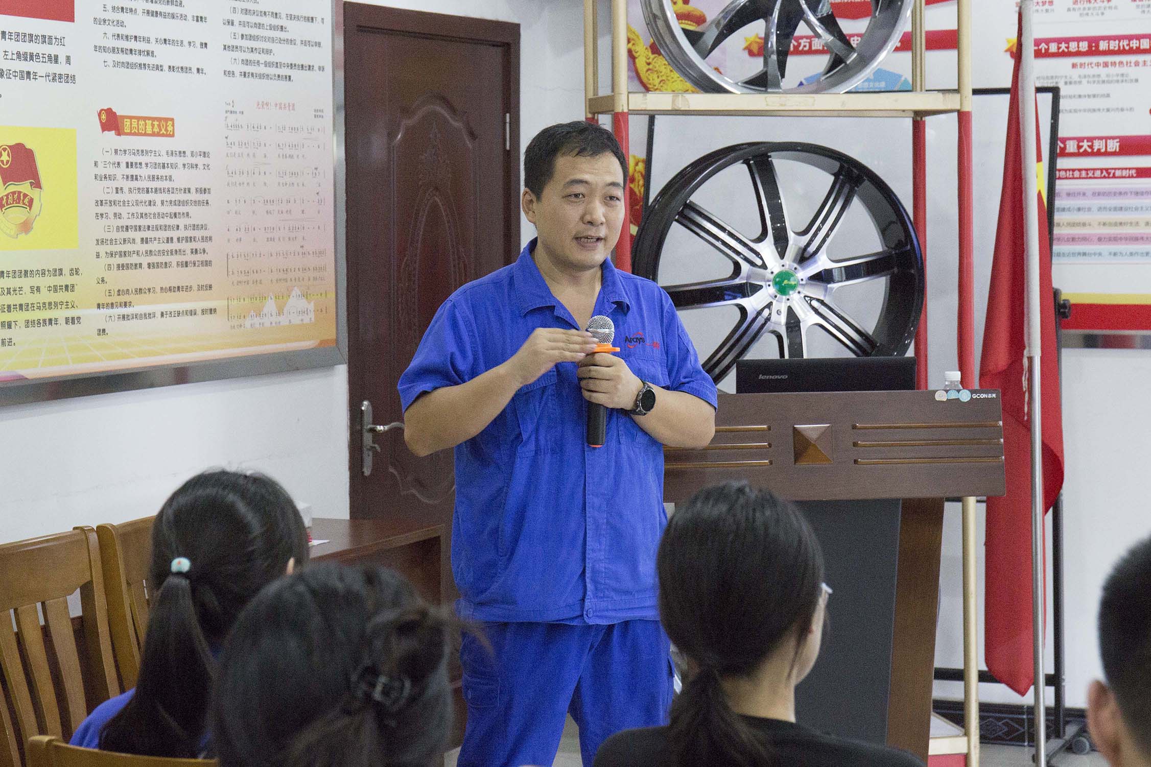 EL1A2287.jpg EL1A2287.jpg